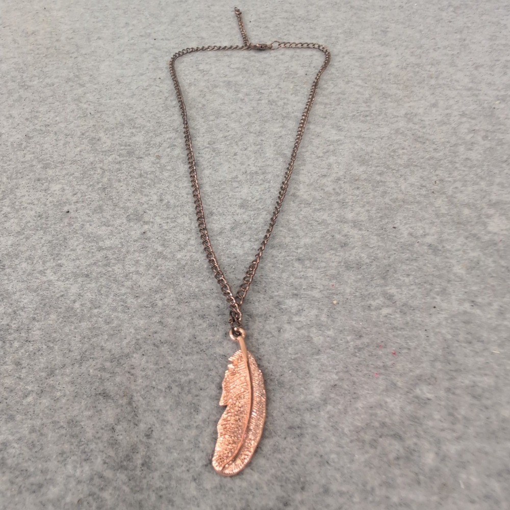 Rose Gold Tone Feather Pendant Necklace Adjustable Chain - Picture 2 of 5